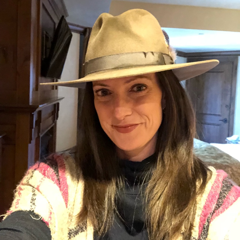 Meet your Posher, Candace